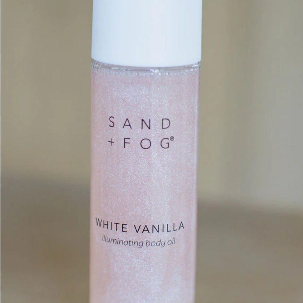 NIB Sand + Fog Shimmer BODY OIL in WHITE VANILLA * 4 fl oz illuminating X 3 - Picture 3 of 3